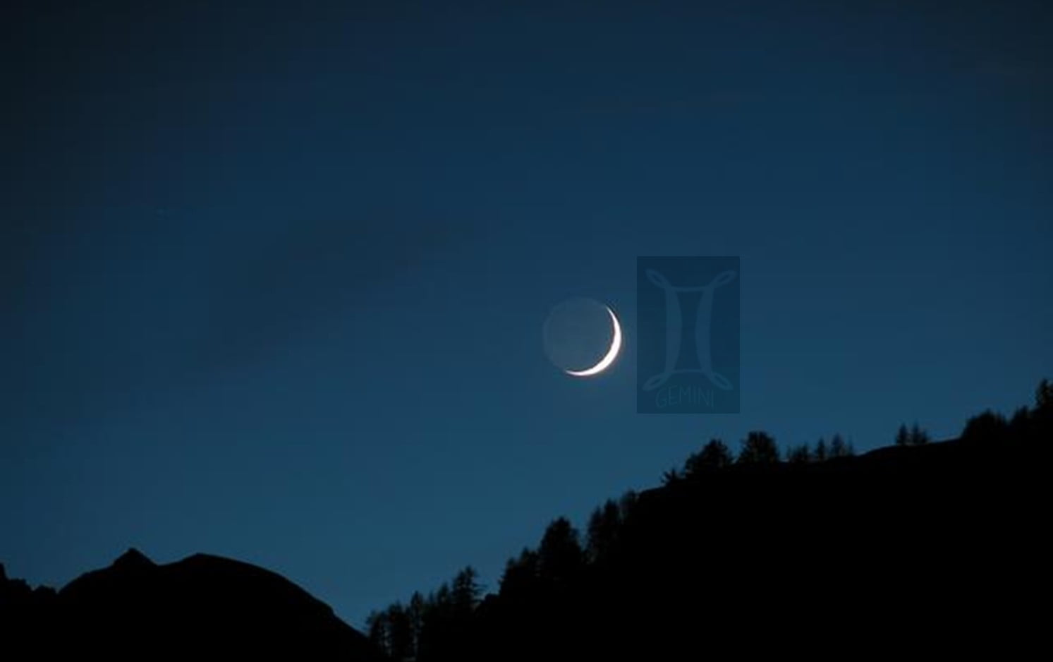 New Moon in Gemini: Brainpower & Loquaciousness - Compass-Astrology Podcast
